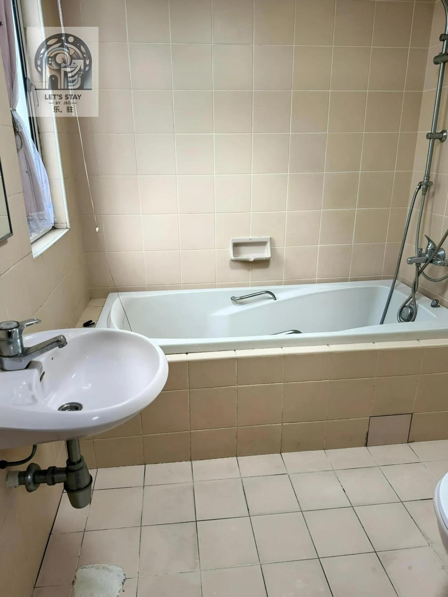 Pangsapuri 5pax Warm House Walking Distance To Pavilion Kl Kuala Lumpur